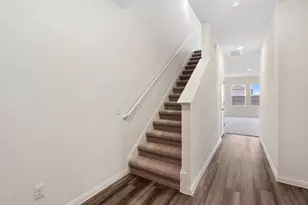 513 Thistle Ln, Kyle, TX 78656 - Photo 8