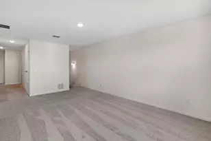 513 Thistle Ln, Kyle, TX 78656 - Photo 12