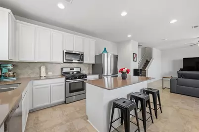129 Sundown Avenue, Buda, TX 78610 - Photo 4