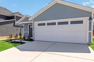 390 Ebbsfleet Dr, Uhland, TX 78640 - Photo 2