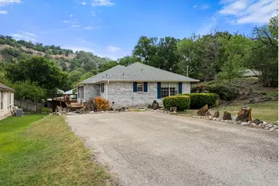 305 Mountain View, Sunrise Beach, TX 78643 - Photo 4