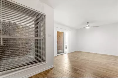 400 W 35th. Street #103, Austin, TX 78705 - Photo 12