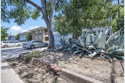 400 W 35th. Street #103, Austin, TX 78705 - Photo 1