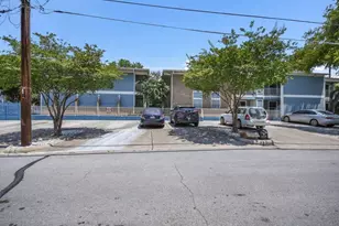 400 W 35th St, Austin, TX 78705 - Photo 2