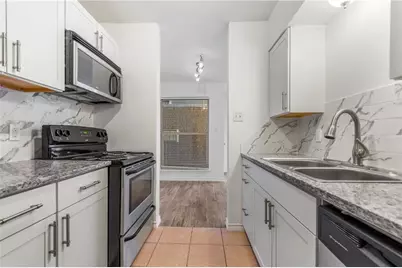 400 W 35th. Street #103, Austin, TX 78705 - Photo 18