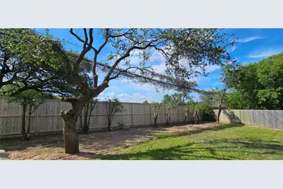 11505 Emerald Falls Drive, Austin, TX 78738 - Photo 18