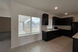 314 Ashby Dr, Hutto, TX 78634 - Photo 2