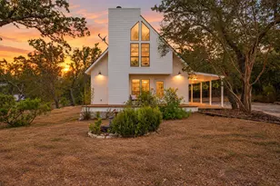 8902 Butler Cir, Austin, TX 78737 - Photo 2
