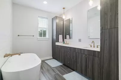 2624 Metcalfe Road #24, Austin, TX 78741 - Photo 16