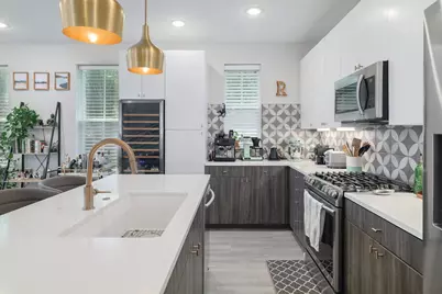 2624 Metcalfe Road #24, Austin, TX 78741 - Photo 10