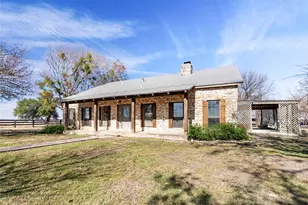 12914 Pfluger Berkman Rd, Coupland, TX 78615 - Photo 4