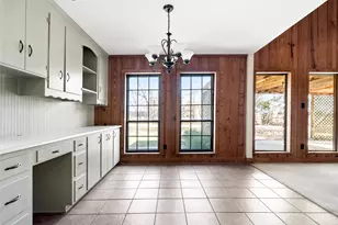 12914 Pfluger Berkman Rd, Coupland, TX 78615 - Photo 32