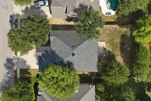 532 Crooked Creek, Buda, TX 78610 - Photo 34