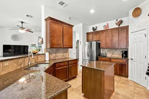 532 Crooked Creek, Buda, TX 78610 - Photo 14