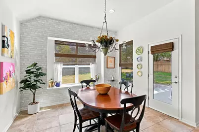 532 Crooked Creek, Buda, TX 78610 - Photo 14