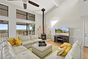 414 Gregg Dr, Spicewood, TX 78669 - Photo 4