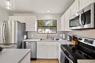 414 Gregg Dr, Spicewood, TX 78669 - Photo 6