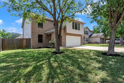 8007 Bramble Bush Drive, Austin, TX 78747 - Photo 2