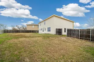 13501 Sierra Wind Ln, Elgin, TX 78621 - Photo 28