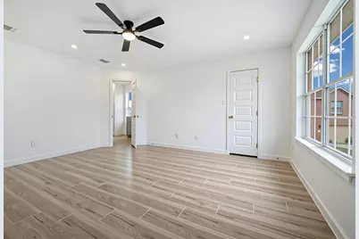 13501 Sierra Wind Lane, Elgin, TX 78621 - Photo 16