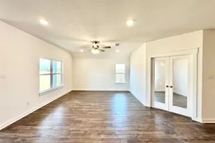 120 Morgan Mdw Dr, Kyle, TX 78640 - Photo 4