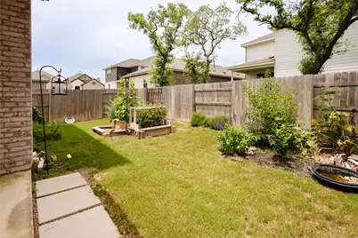 120 Baron Von Gator Drive, San Marcos, TX 78666 - Photo 32