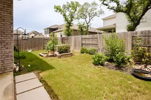 120 Baron Von Gator Dr, San Marcos, TX 78666 - Photo 32