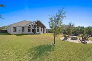 541 Stars and Stripes, Fischer, TX 78623 - Photo 26