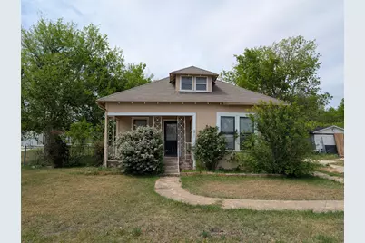 301 Park Street, Taylor, TX 76574 - Photo 1