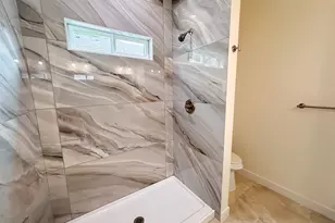 815 5th St, Lockhart, TX 78644 - Photo 16