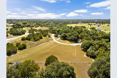 5775 County Road 200, Liberty Hill, TX 78642 - Photo 34