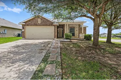 417 Bandara Woods Boulevard, Elgin, TX 78621 - Photo 2