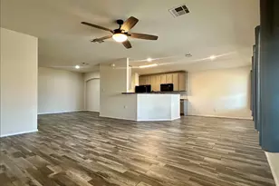 417 Bandara Woods Blvd, Elgin, TX 78621 - Photo 6