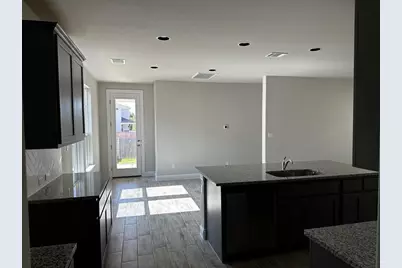 109 Riverhill Dr Drive, Georgetown, TX 78628 - Photo 6