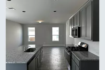 109 Riverhill Dr Drive, Georgetown, TX 78628 - Photo 4