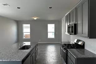 109 Riverhill Dr Dr, Georgetown, TX 78628 - Photo 4