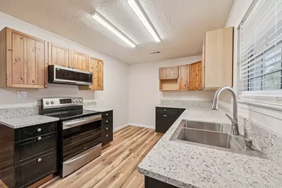 1800 Cedarlawn Street, Taylor, TX 76574 - Photo 6