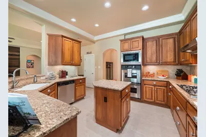 104 E Rustle Cove, Georgetown, TX 78628 - Photo 12