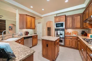 104 E Rustle Cove, Georgetown, TX 78628 - Photo 12