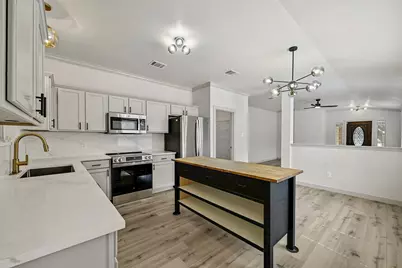 919 Flanagan Drive, Leander, TX 78641 - Photo 8