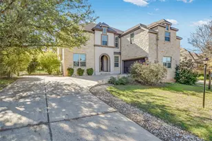15205 Joseph Dr, Lakeway, TX 78734 - Photo 2