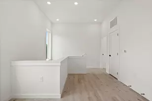 401 N Bluff Dr, Austin, TX 78745 - Photo 26