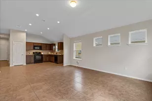 123 Saranac Dr, Elgin, TX 78621 - Photo 6