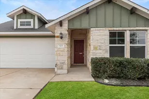 123 Saranac Dr, Elgin, TX 78621 - Photo 4