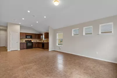 123 Saranac Drive, Elgin, TX 78621 - Photo 6