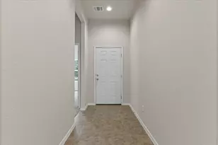 123 Saranac Dr, Elgin, TX 78621 - Photo 4