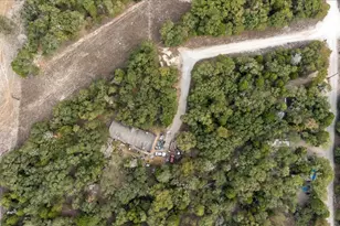 120 Twin Oaks Rd, Elgin, TX 78621 - Photo 10