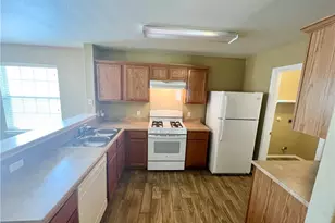 7813 Duber Ln, Austin, TX 78747 - Photo 2