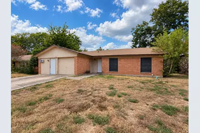 704 Drake Lane, Taylor, TX 76574 - Photo 2