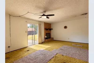 704 Drake Lane, Taylor, TX 76574 - Photo 4